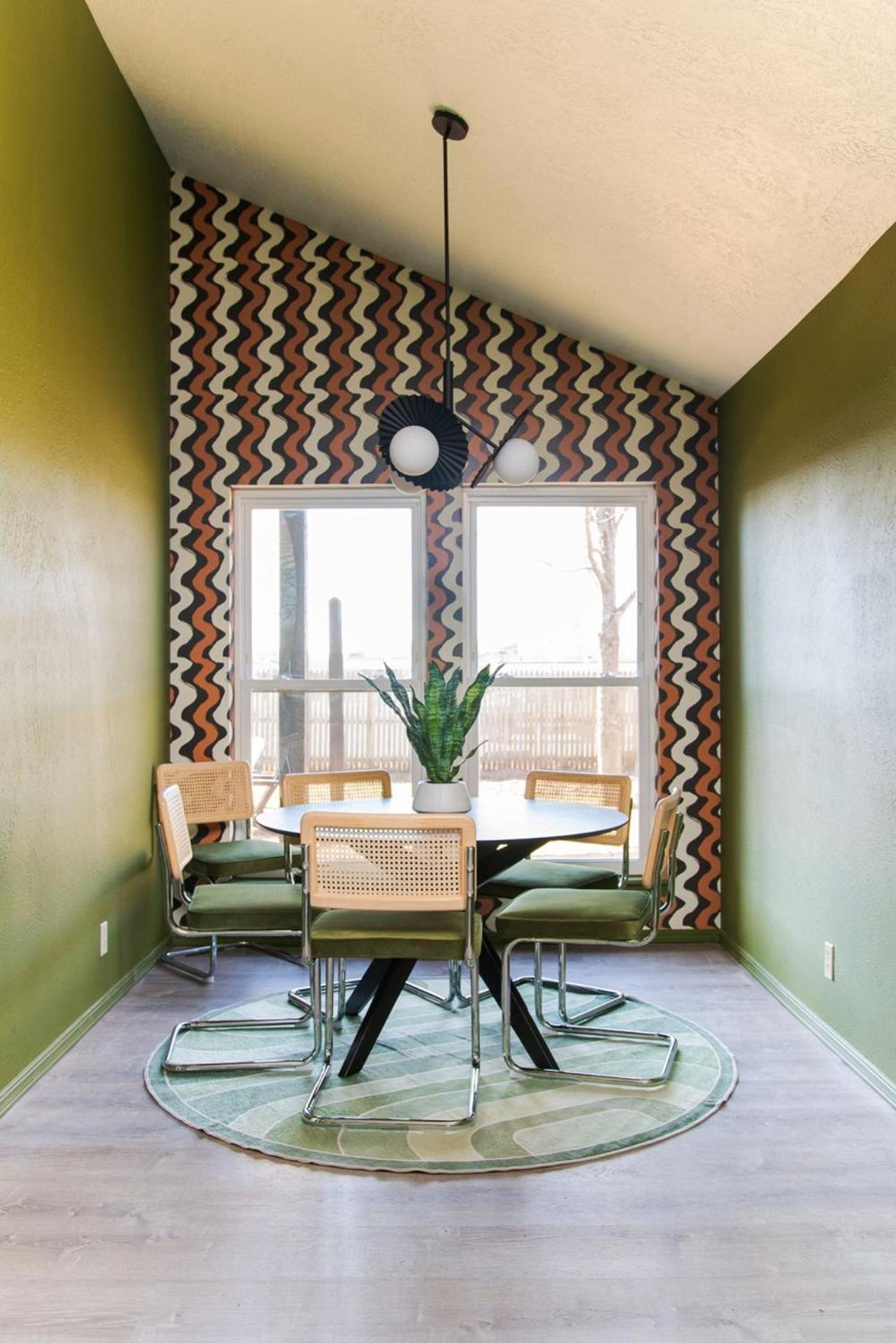 Retreat - Mins To Ou Fire Pit 3bd *
